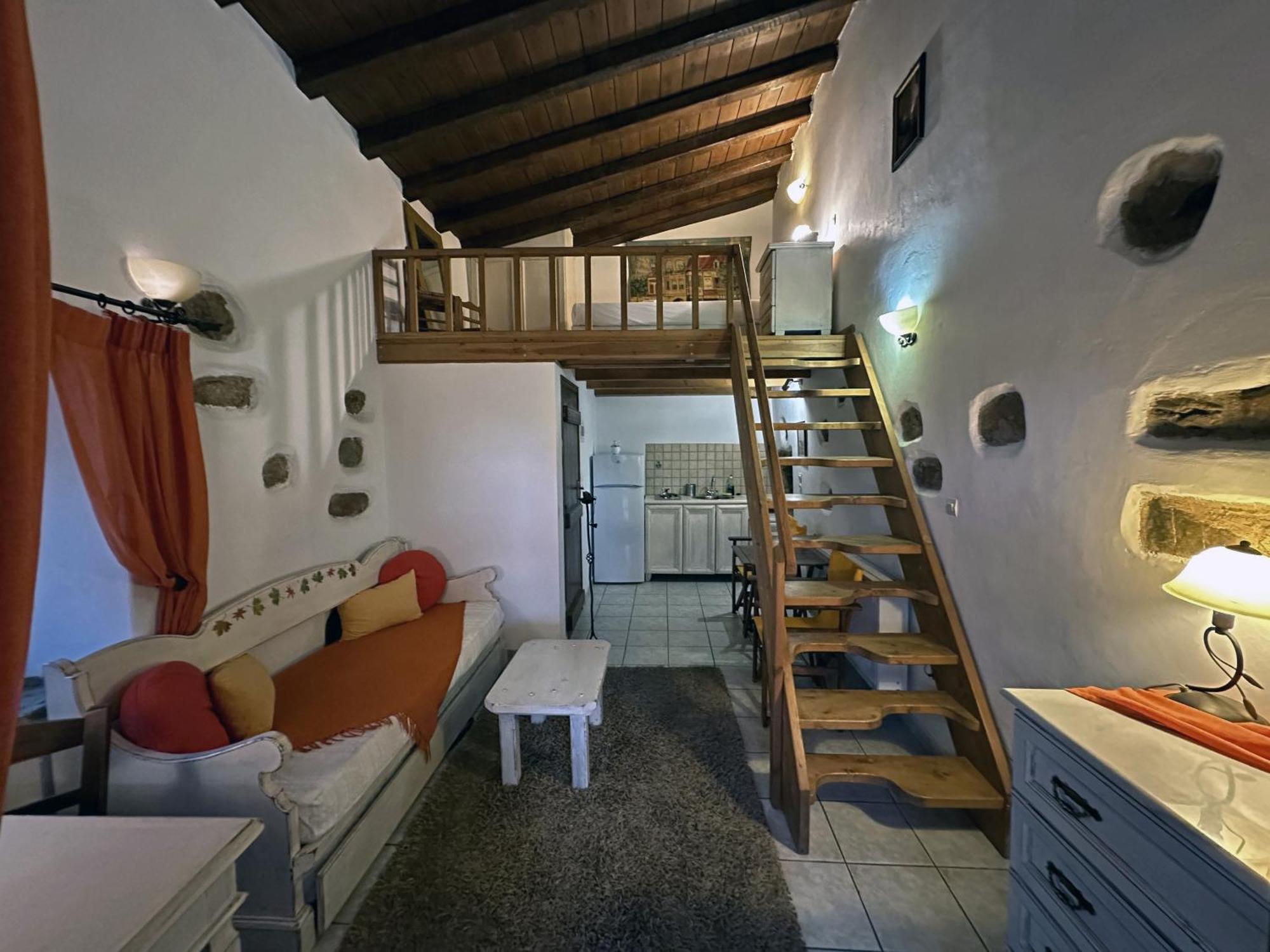 Porfyrousa Traditional Hotel Milopotamos  Esterno foto