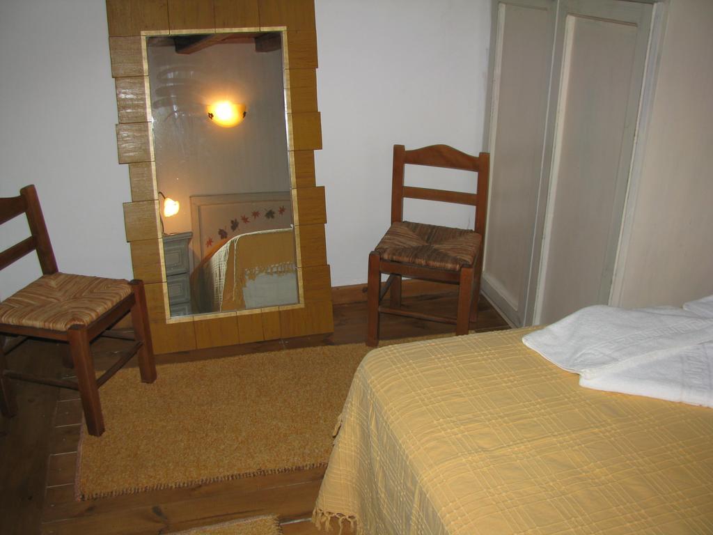 Porfyrousa Traditional Hotel Milopotamos  Esterno foto