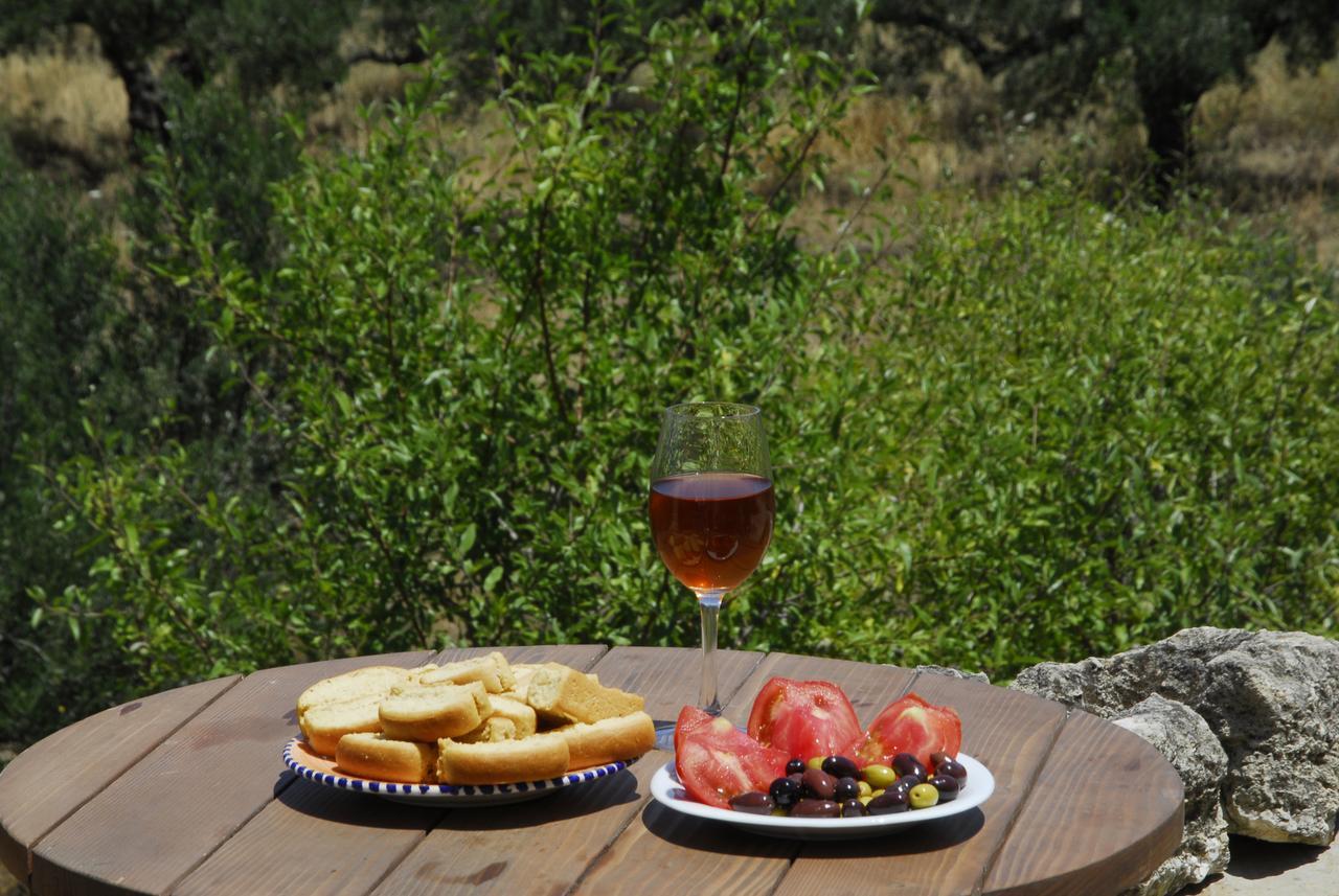 Porfyrousa Traditional Hotel Milopotamos  Esterno foto